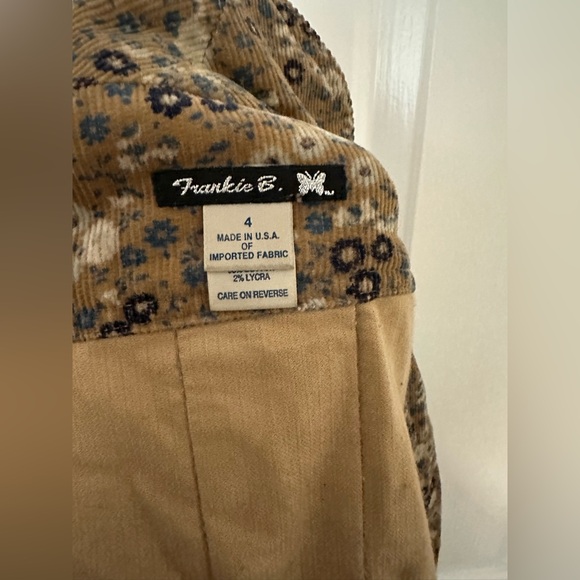 Frankie B. Floral Brown Blazer - Picture 4 of 4